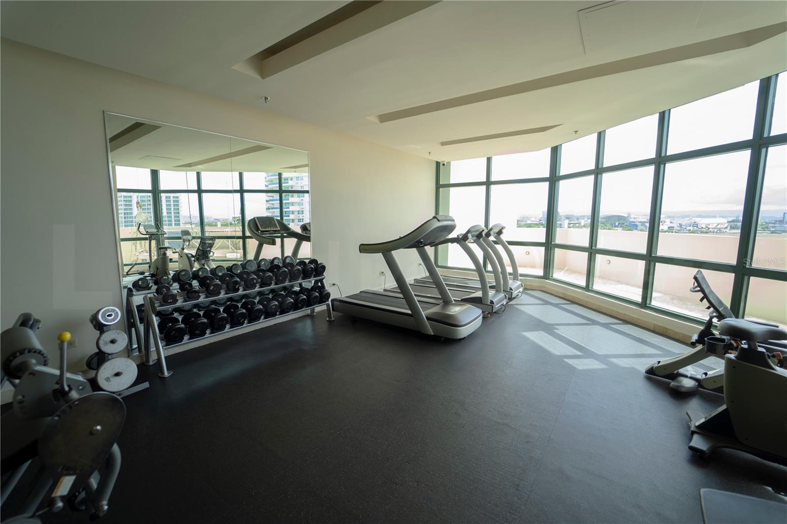 PR9118654 Property Photo