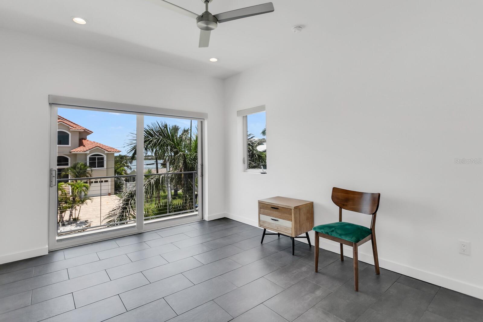 TB8466508 Property Photo