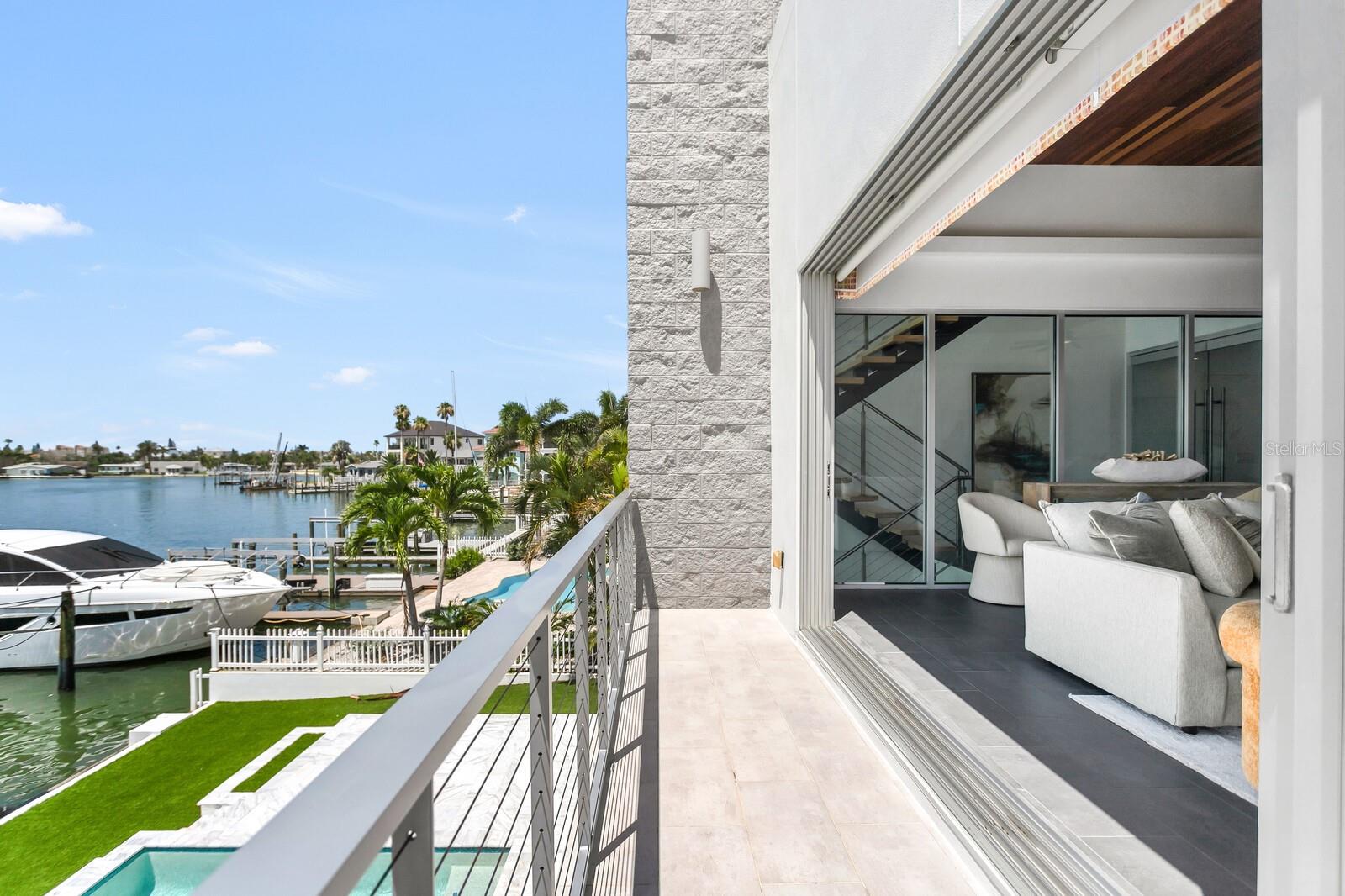 TB8466508 Property Photo