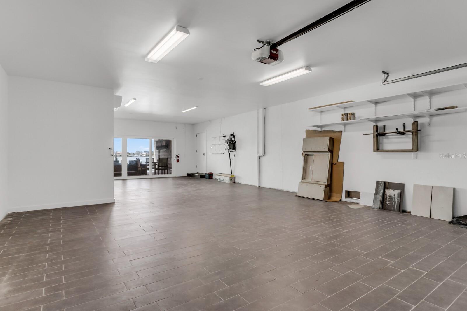 TB8466508 Property Photo