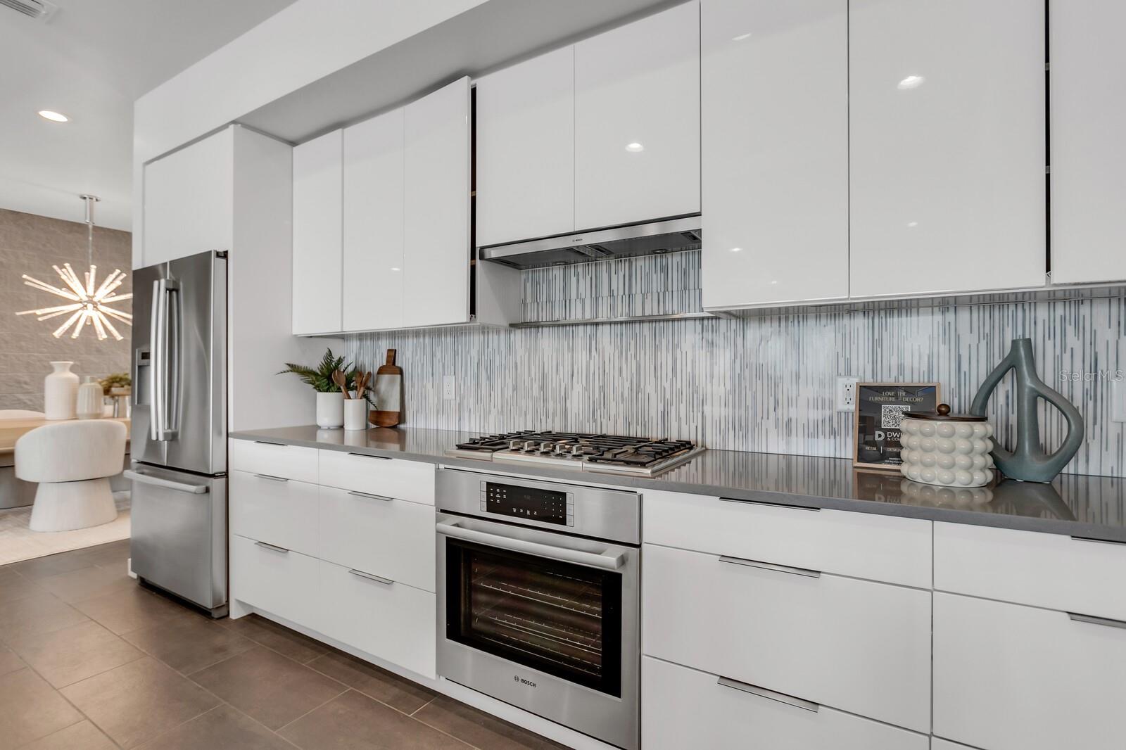 TB8466508 Property Photo