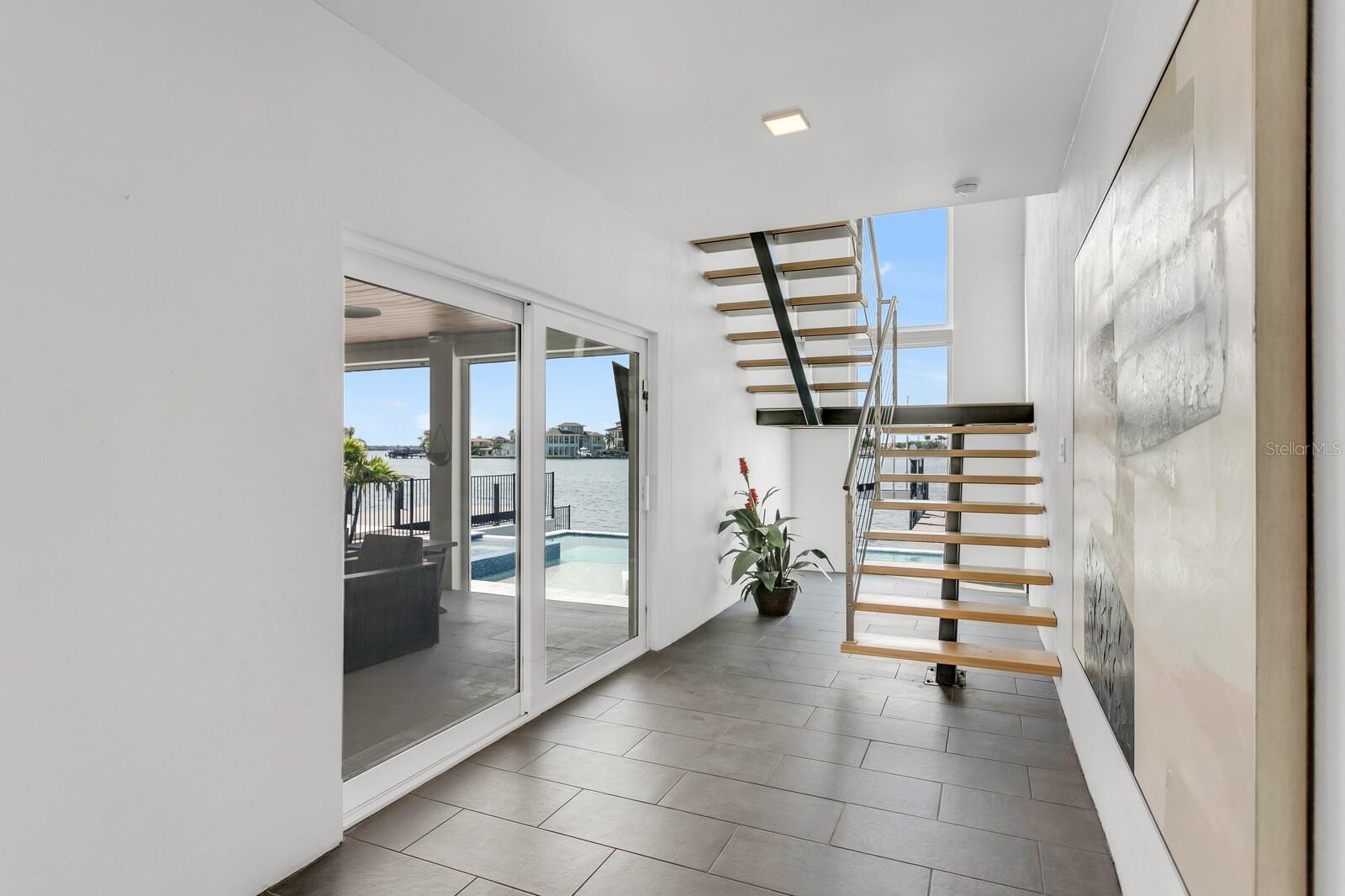 TB8466508 Property Photo