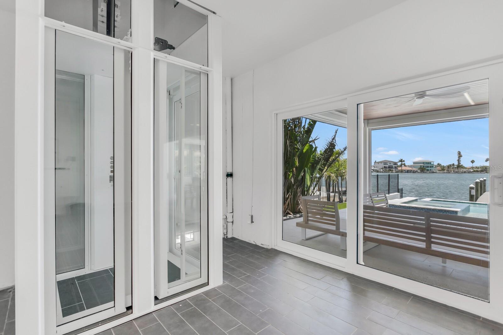 TB8466508 Property Photo