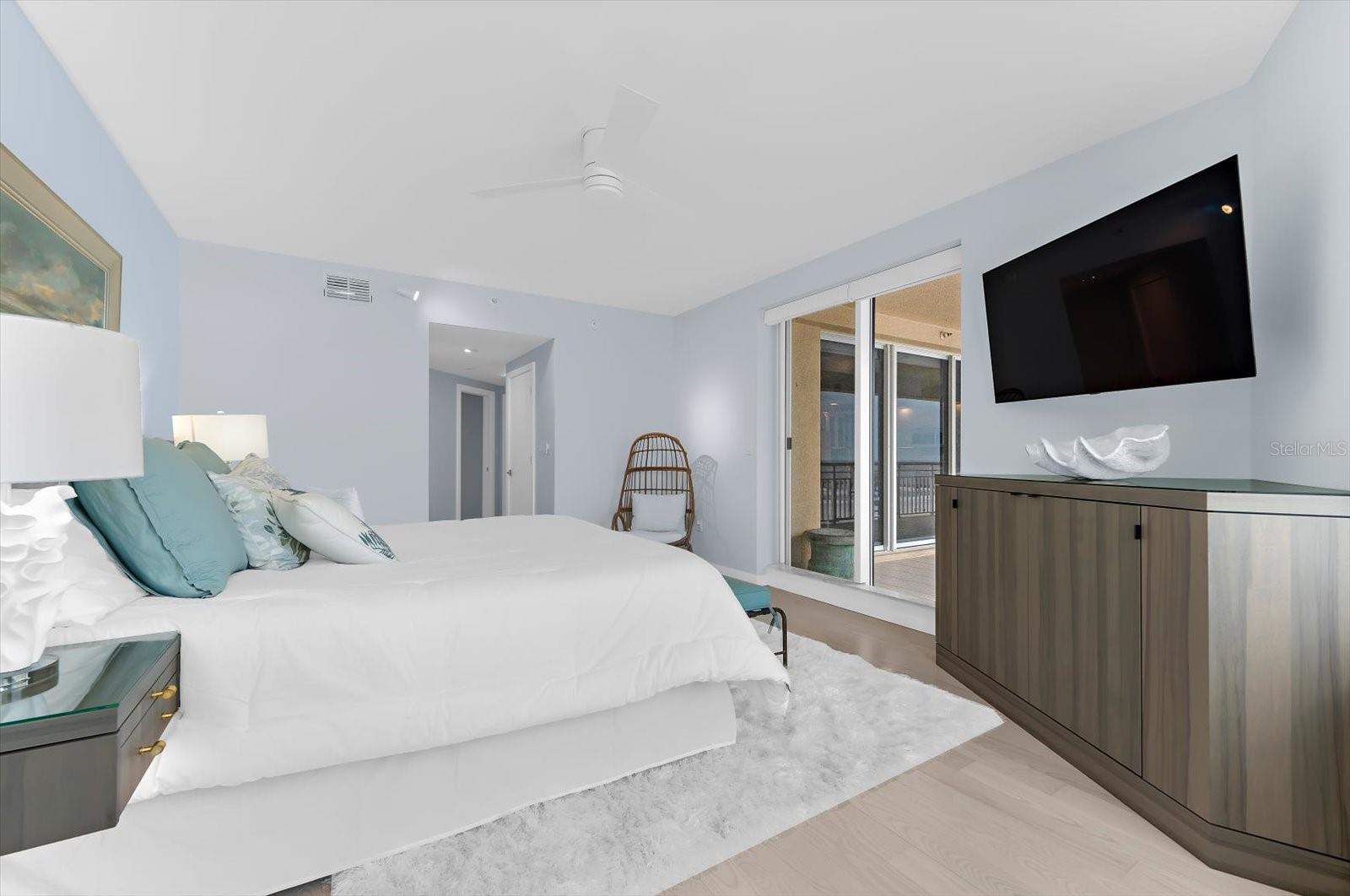 10 PAPAYA ST #701, CLEARWATER BEACH, FL, 33767