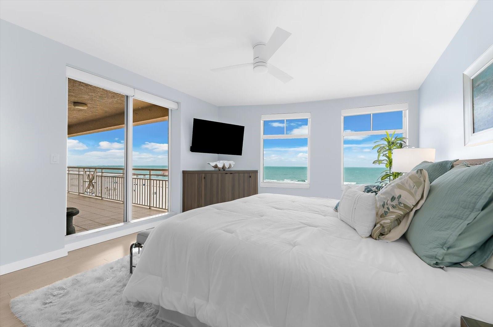 10 PAPAYA ST #701, CLEARWATER BEACH, FL, 33767