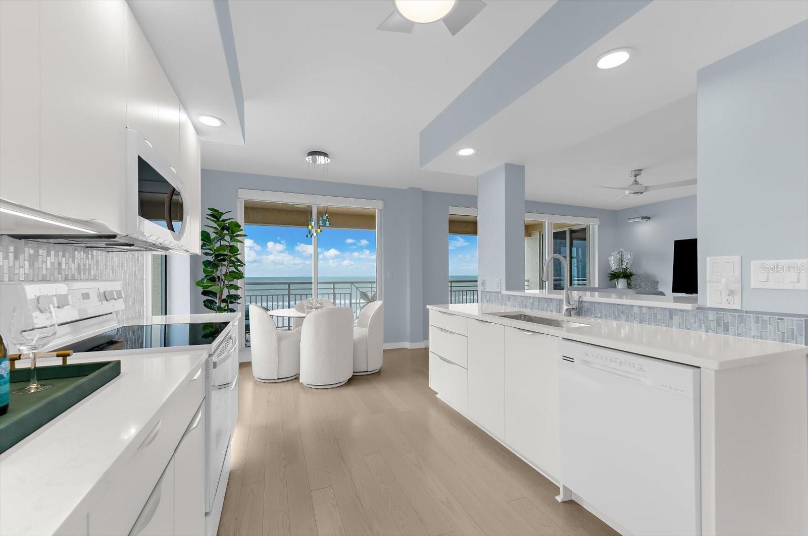 10 PAPAYA ST #701, CLEARWATER BEACH, FL, 33767