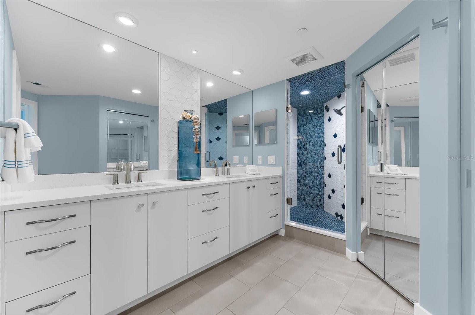 10 PAPAYA ST #701, CLEARWATER BEACH, FL, 33767