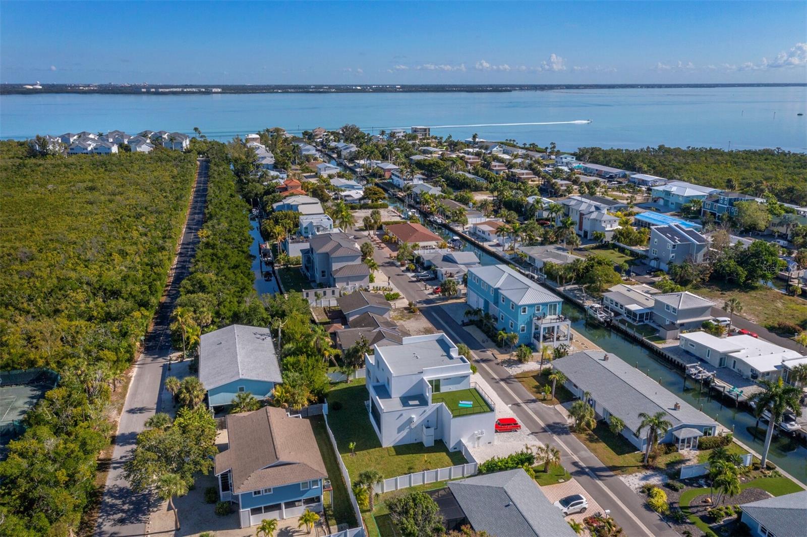 635 JUNGLE QUEEN WAY, LONGBOAT KEY, FL, 34228