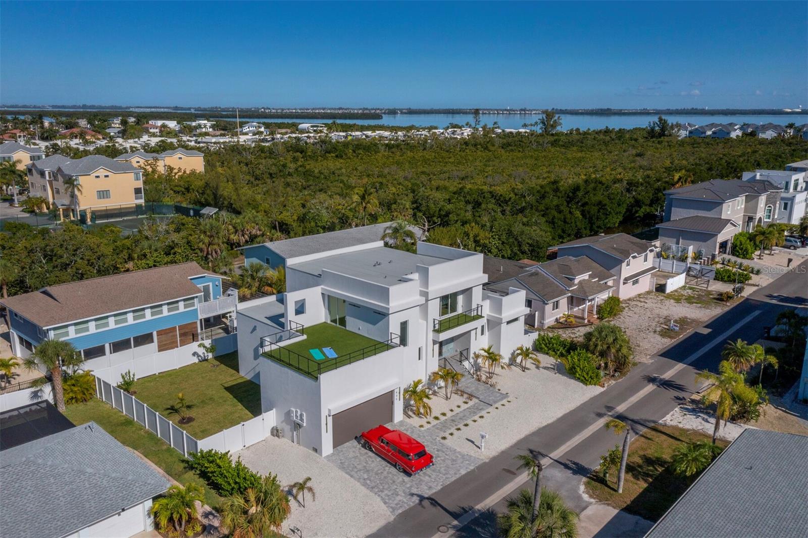 635 JUNGLE QUEEN WAY, LONGBOAT KEY, FL, 34228