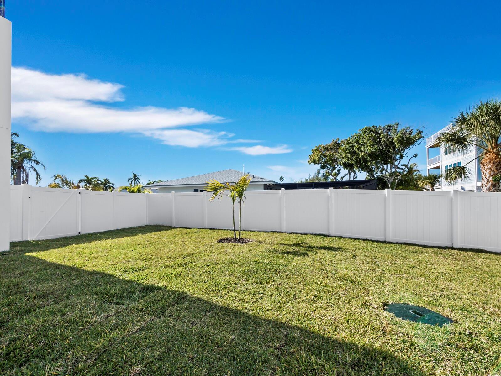 635 JUNGLE QUEEN WAY, LONGBOAT KEY, FL, 34228