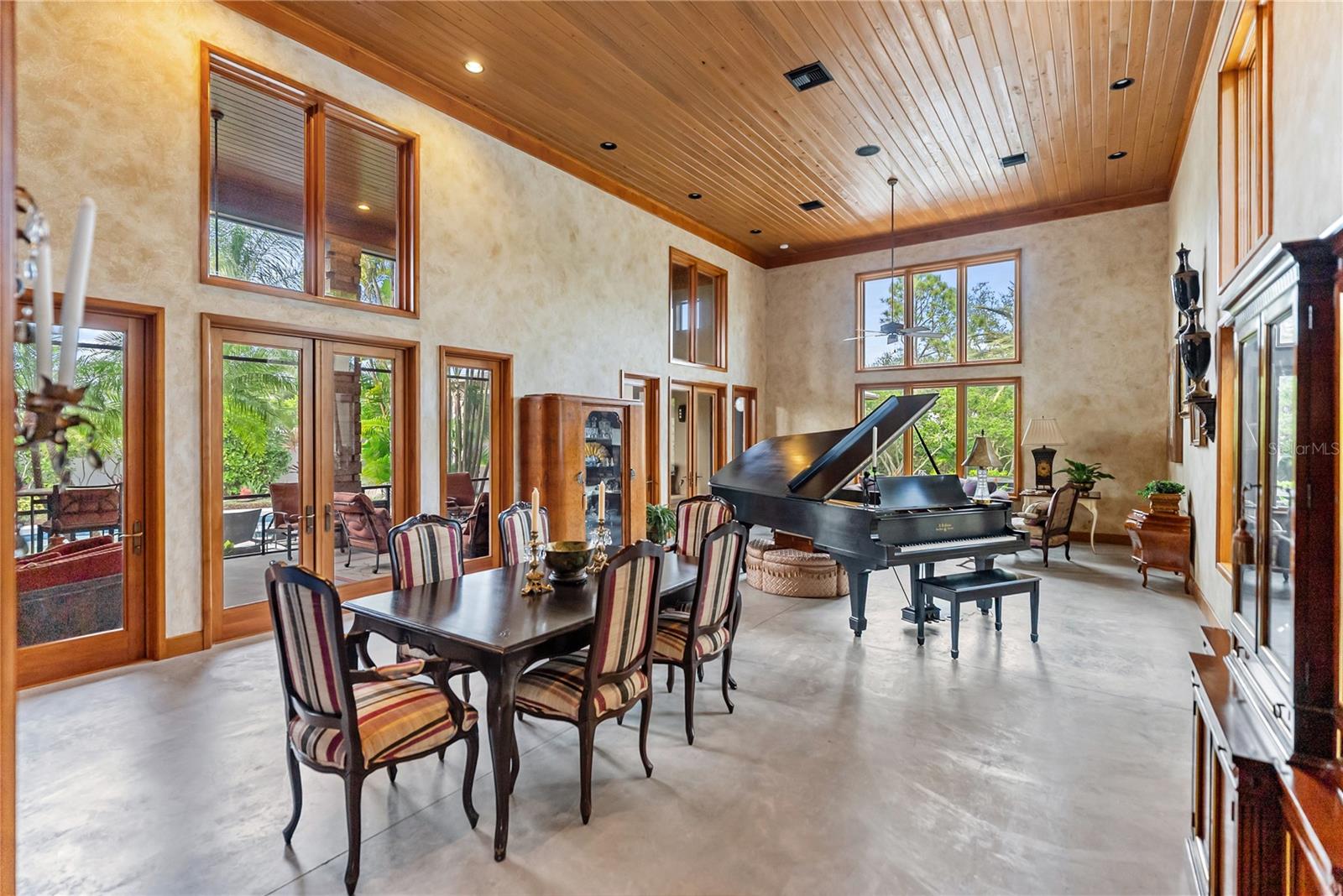 A4679067 Property Photo