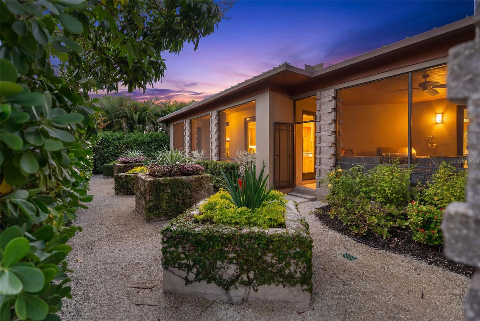 A4679067 Property Photo