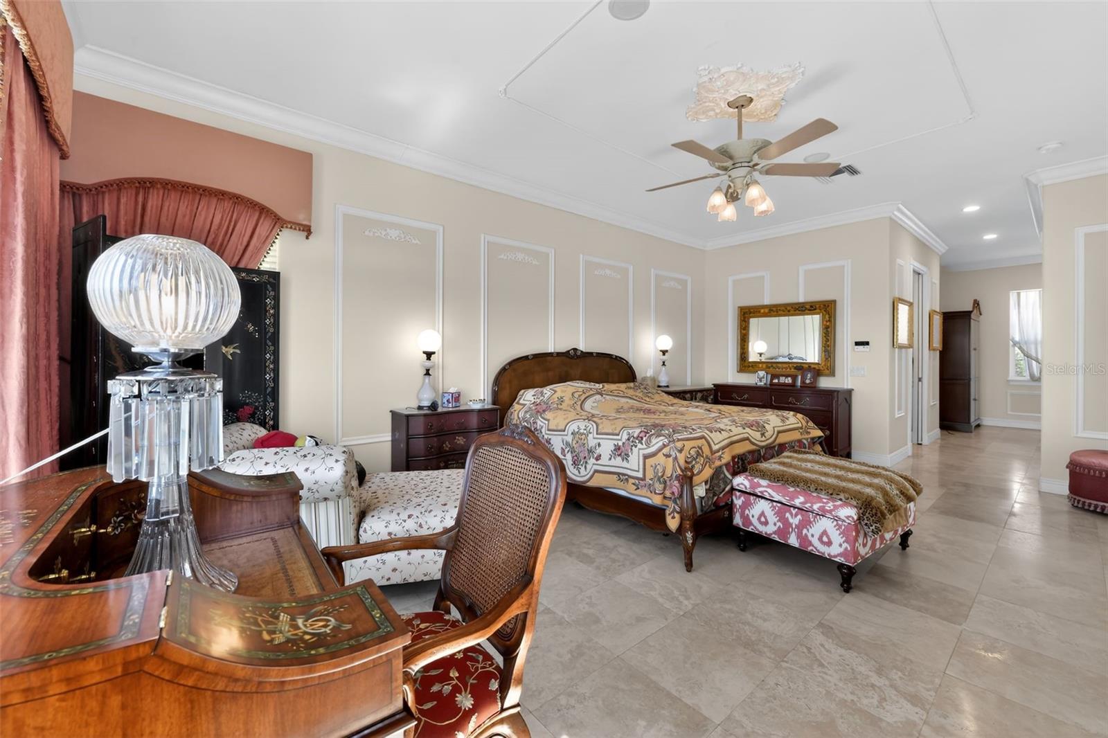 O6375298 Property Photo