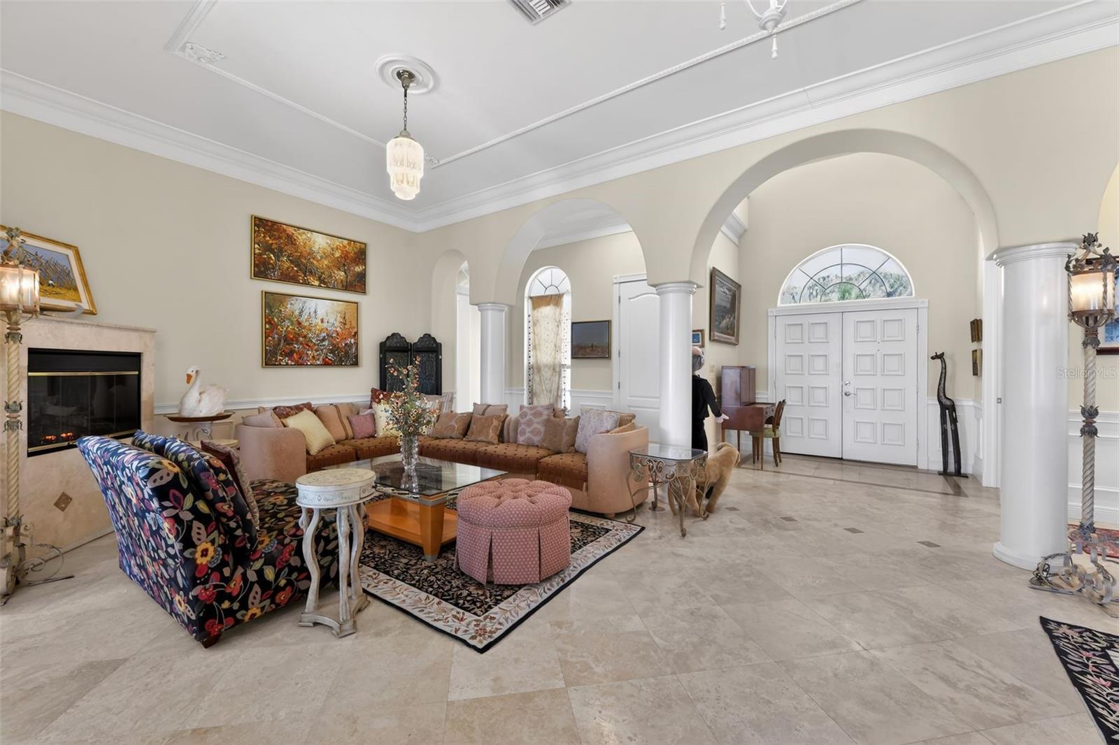 O6375298 Property Photo