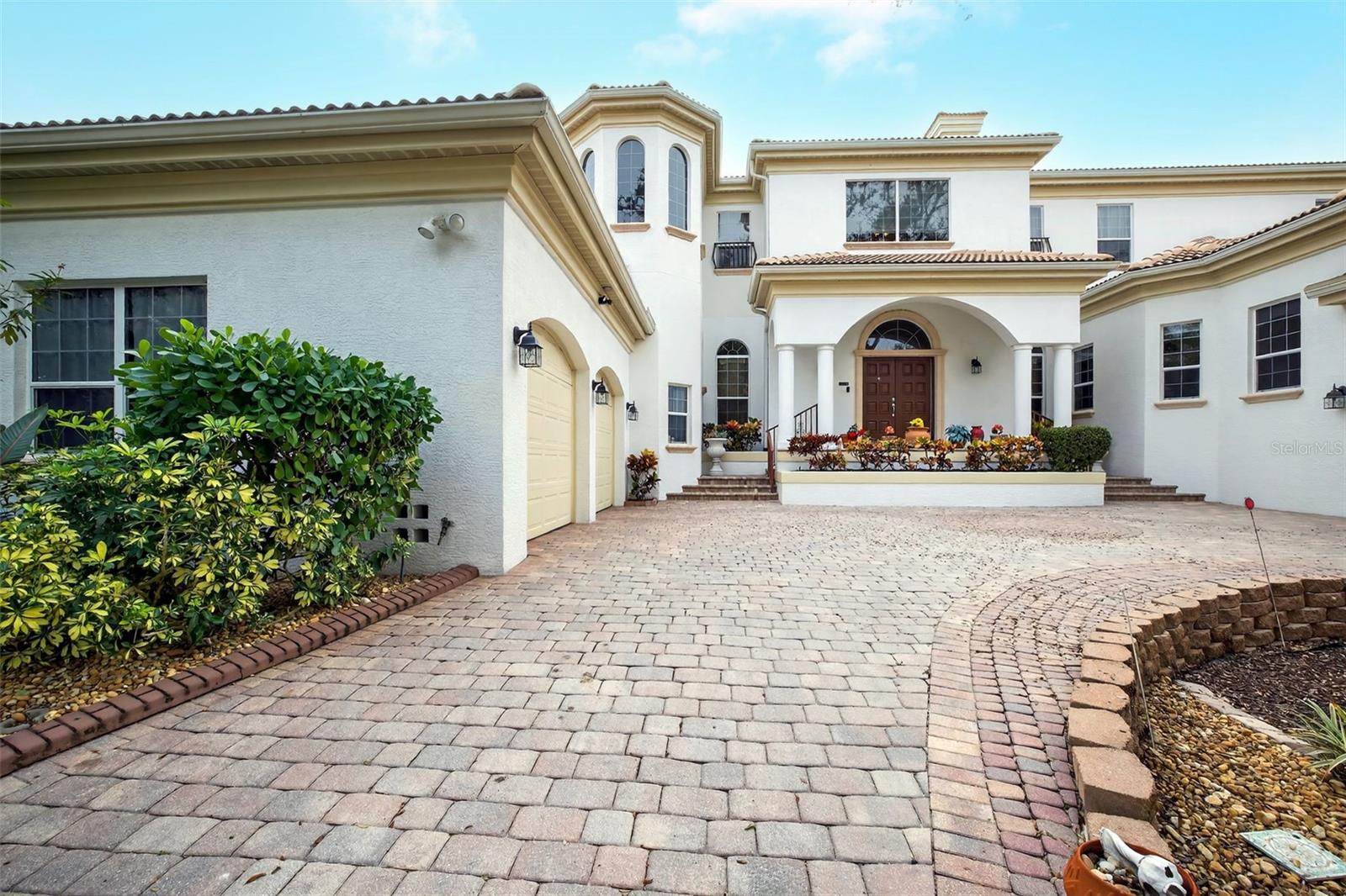 O6375298 Property Photo