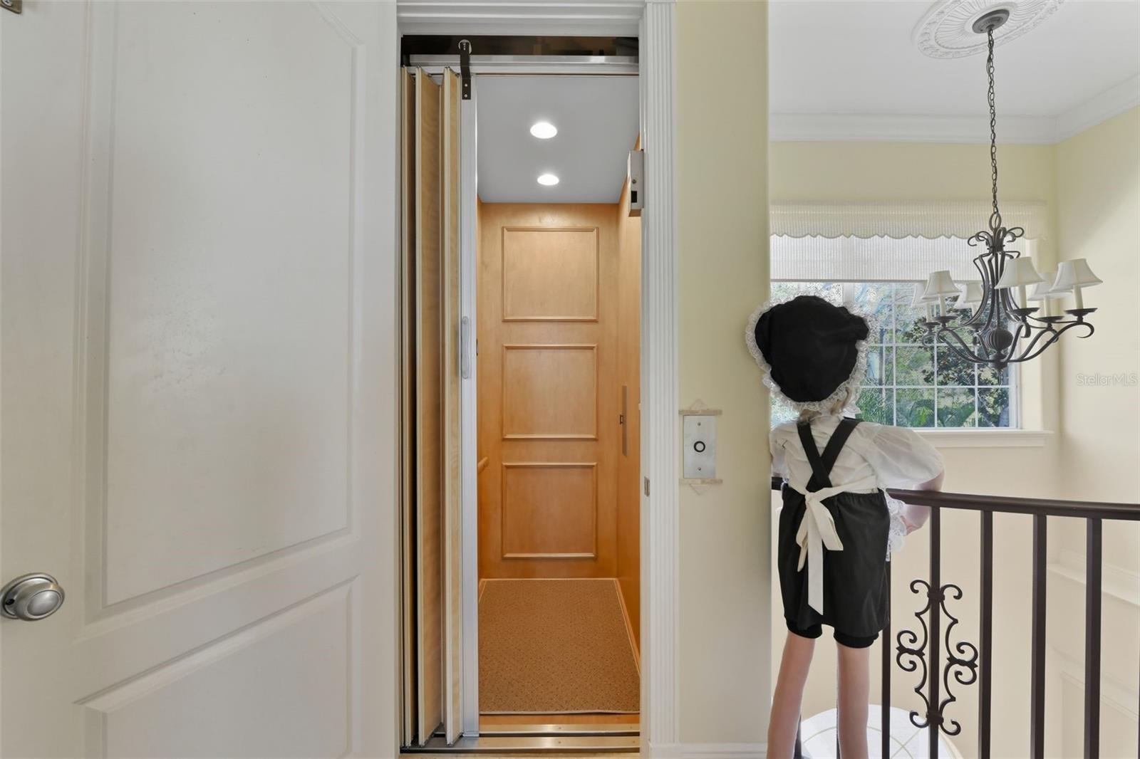 O6375298 Property Photo