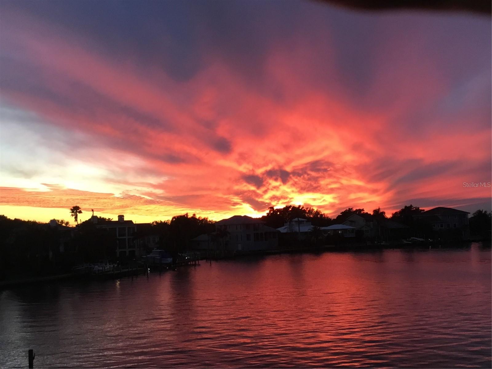 O6375298 Property Photo