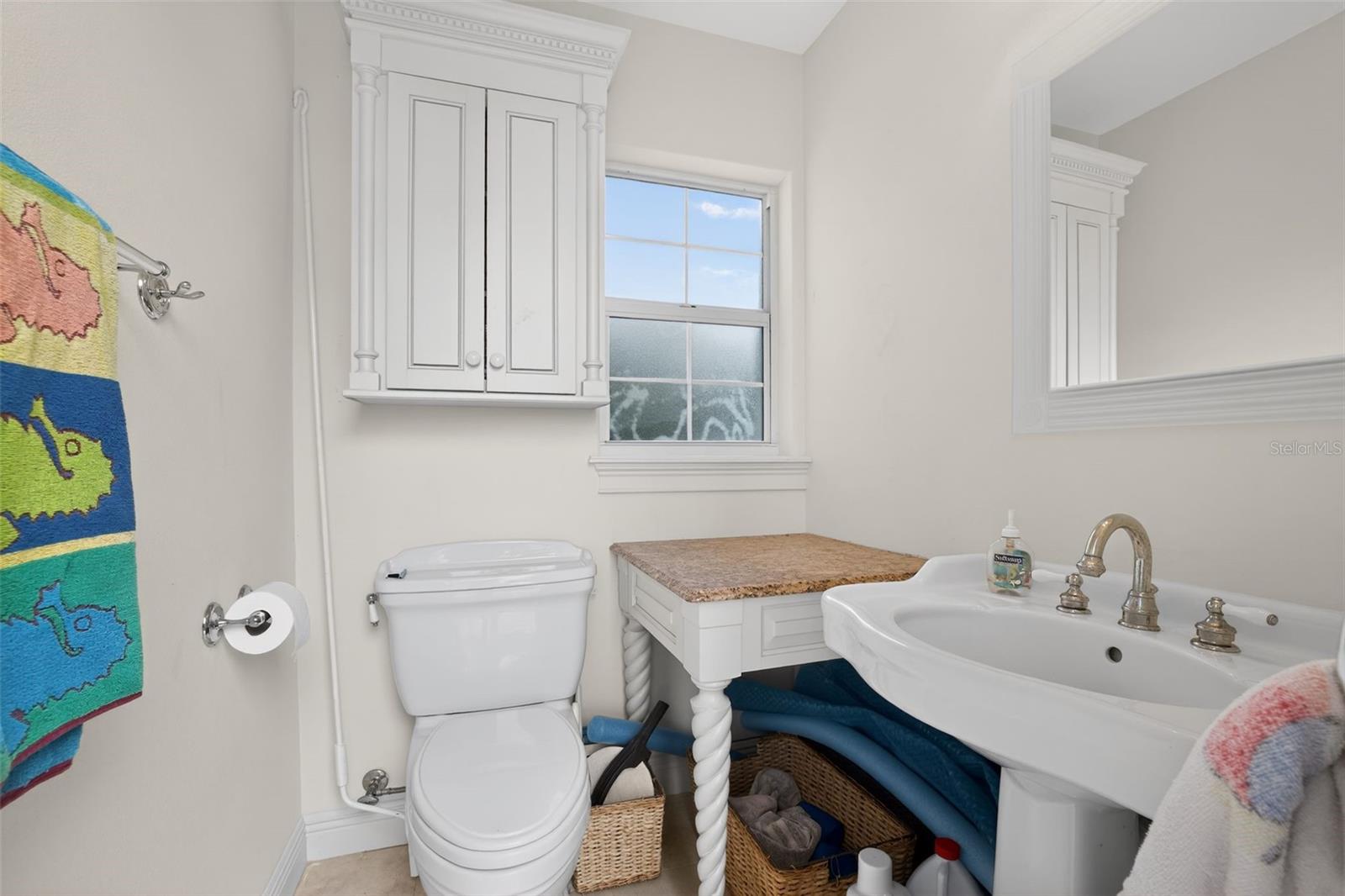 O6375298 Property Photo