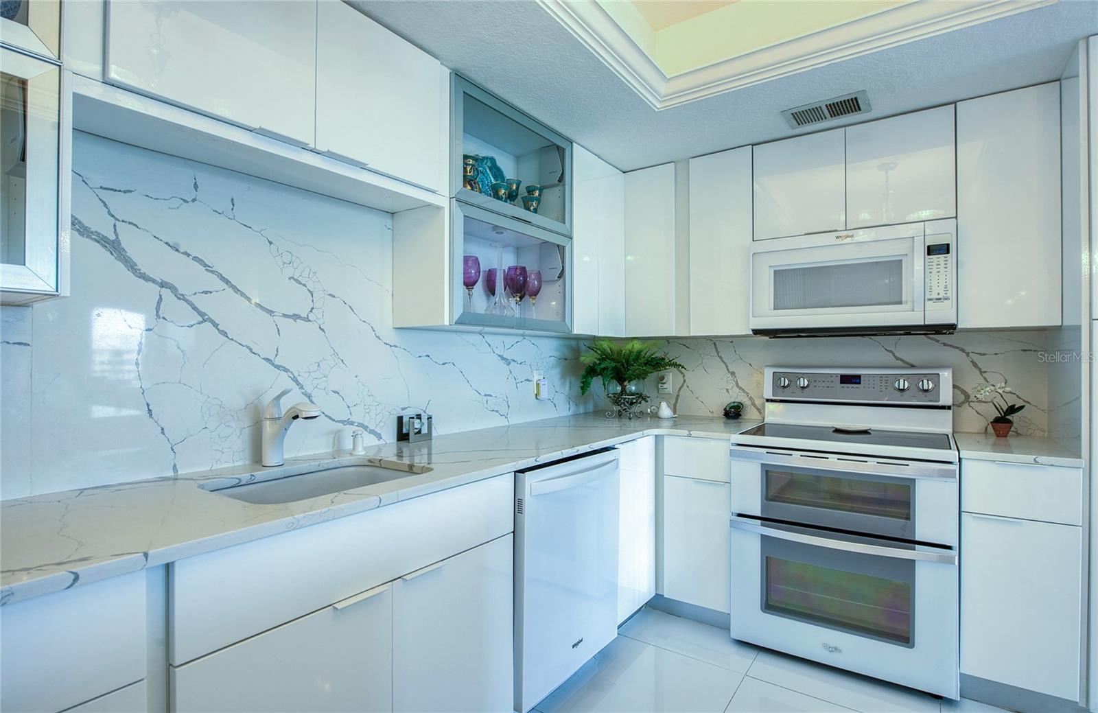 8 BELLEVIEW BLVD #702, BELLEAIR, FL, 33756