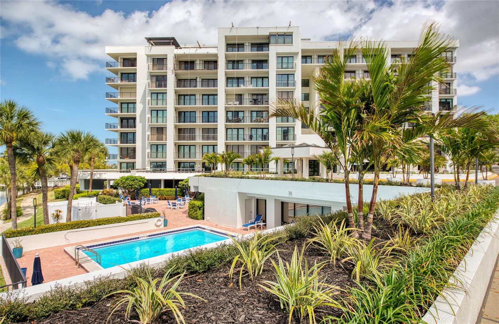 8 BELLEVIEW BLVD #702, BELLEAIR, FL, 33756