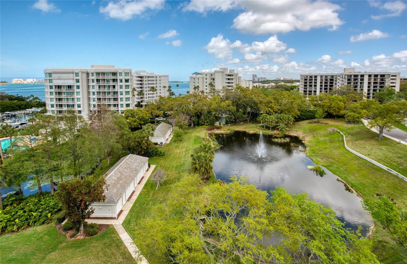 8 BELLEVIEW BLVD #702, BELLEAIR, FL, 33756