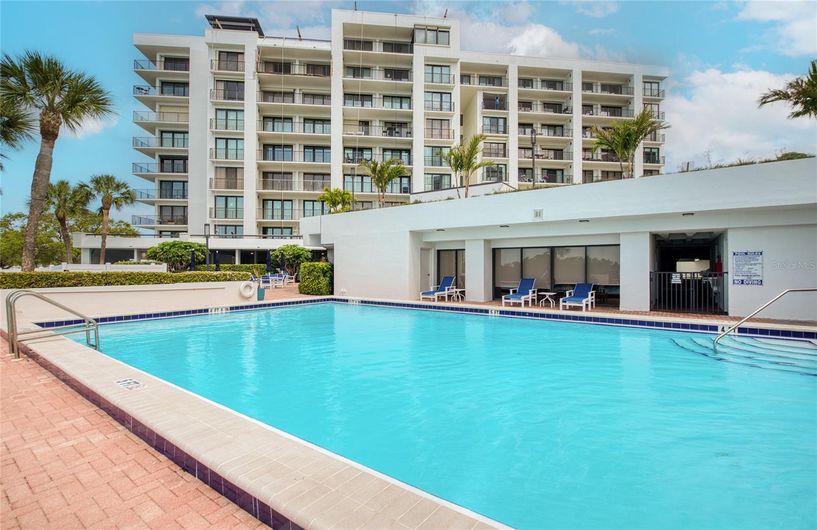 8 BELLEVIEW BLVD #702, BELLEAIR, FL, 33756