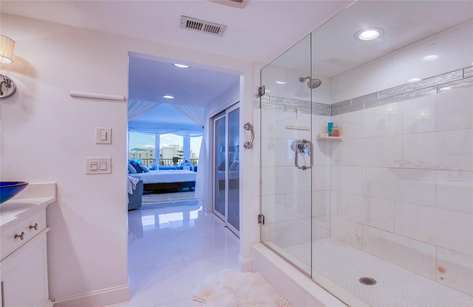 8 BELLEVIEW BLVD #702, BELLEAIR, FL, 33756