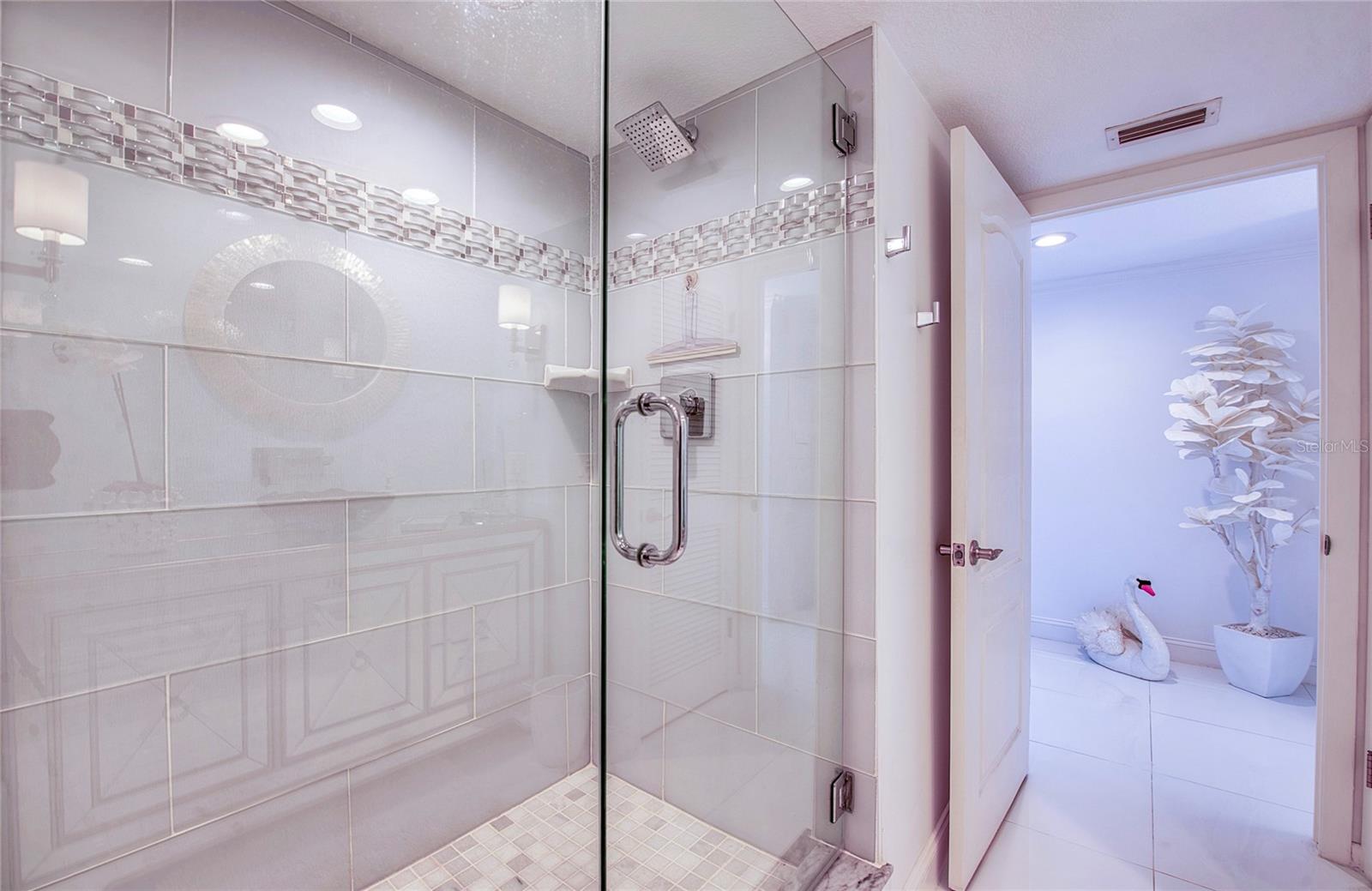8 BELLEVIEW BLVD #702, BELLEAIR, FL, 33756