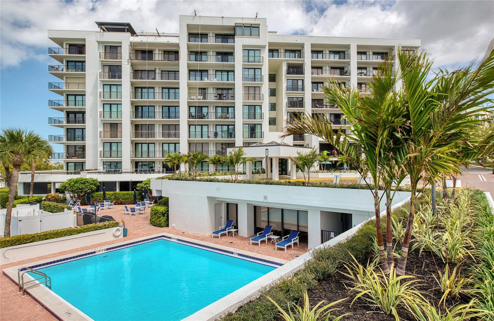 8 BELLEVIEW BLVD #702, BELLEAIR, FL, 33756