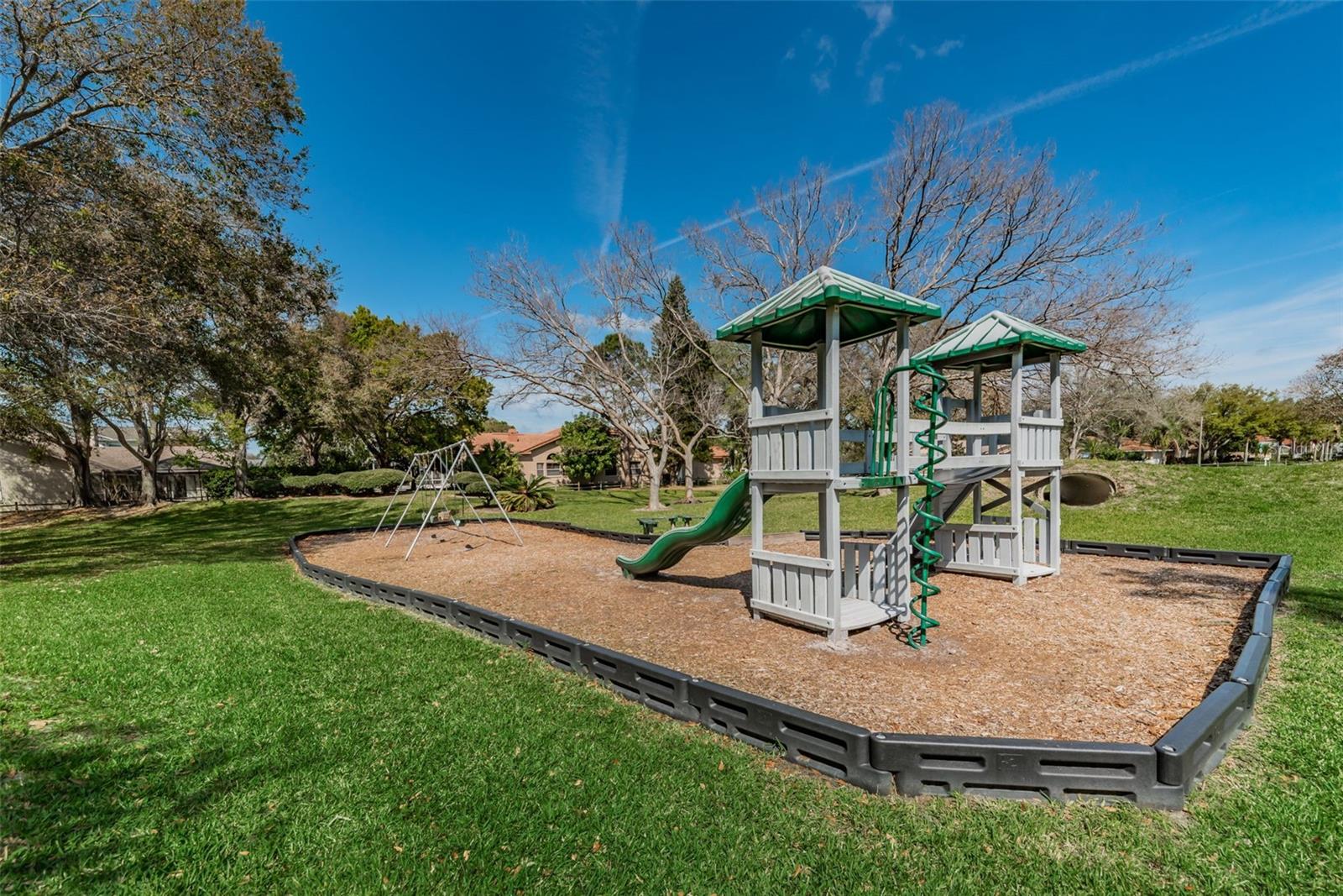 2700 JARVIS CIR, PALM HARBOR, FL, 34683