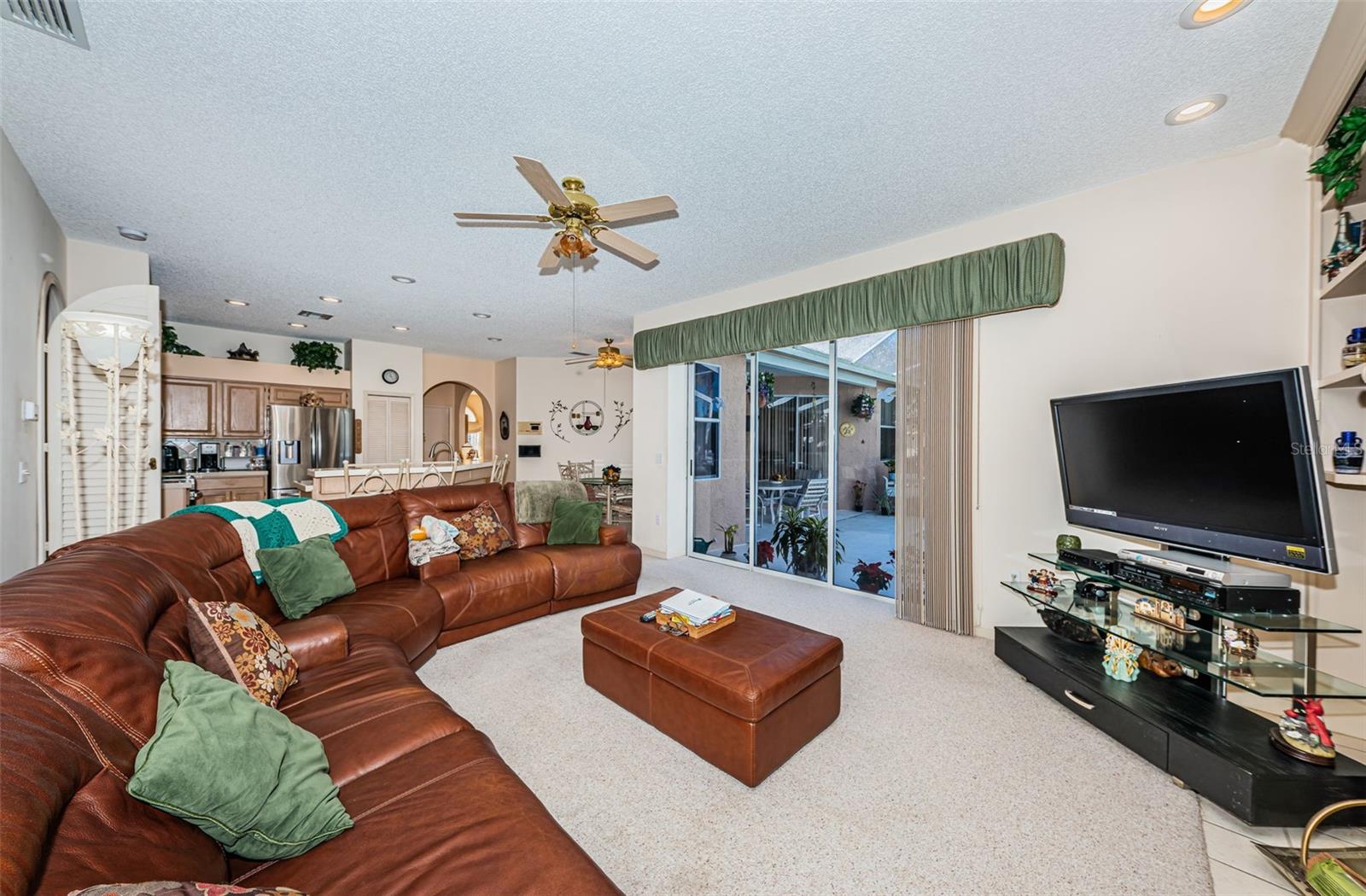 2700 JARVIS CIR, PALM HARBOR, FL, 34683