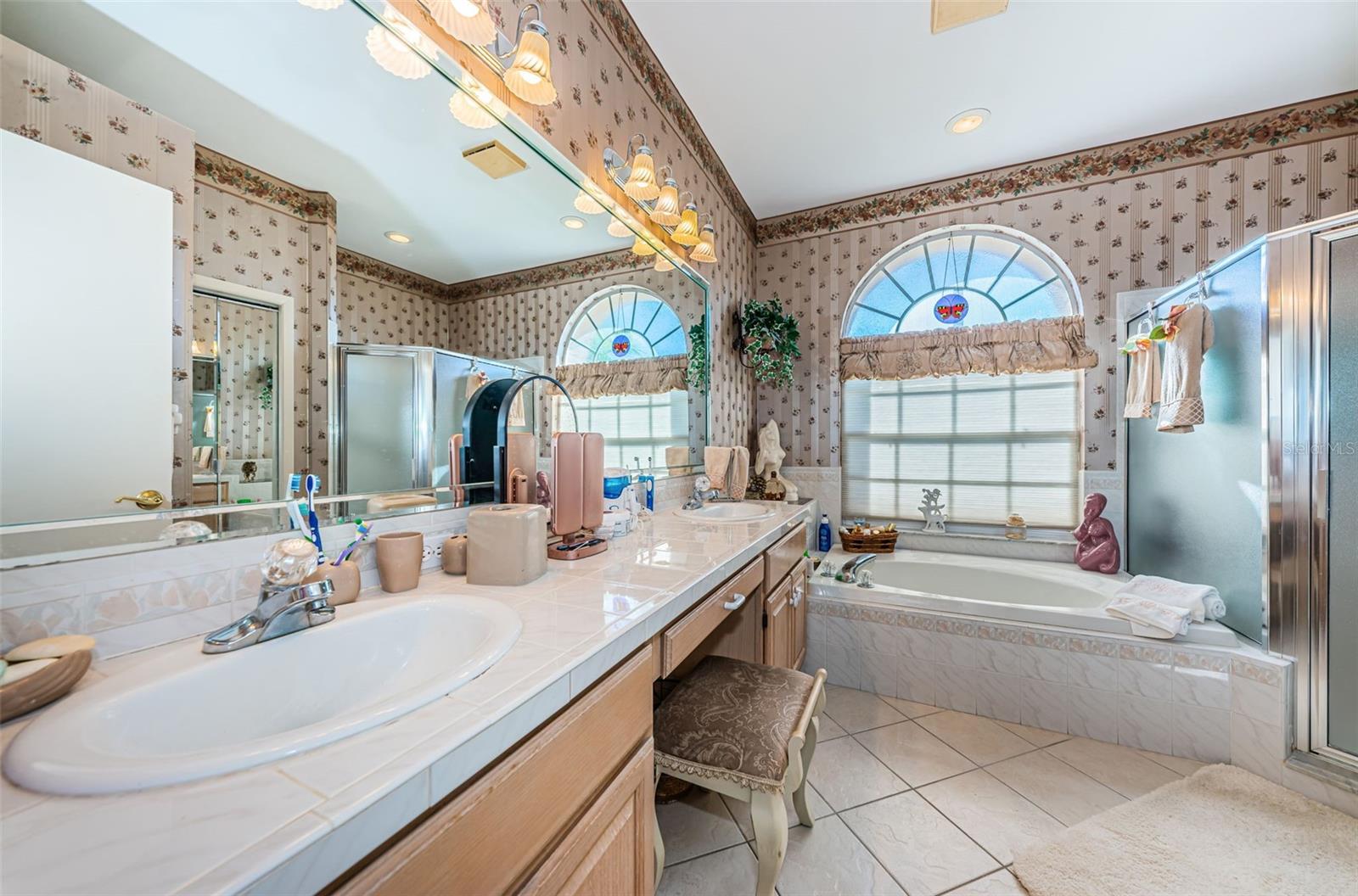 2700 JARVIS CIR, PALM HARBOR, FL, 34683