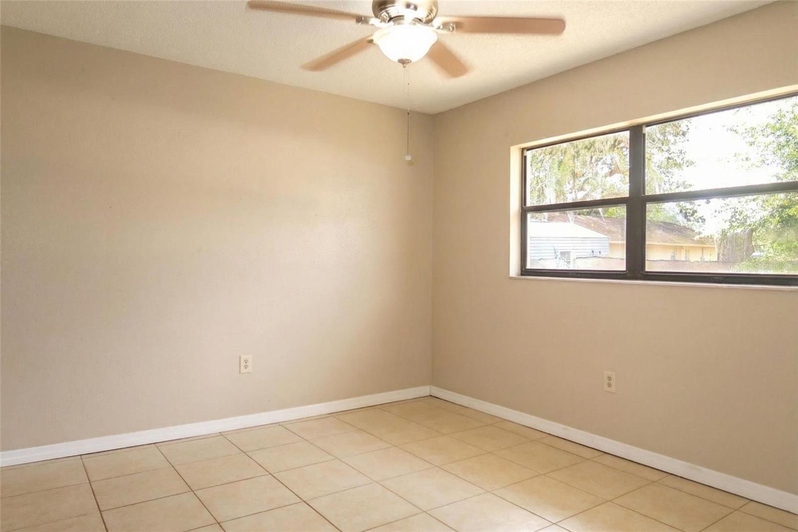 TB8466605 Property Photo