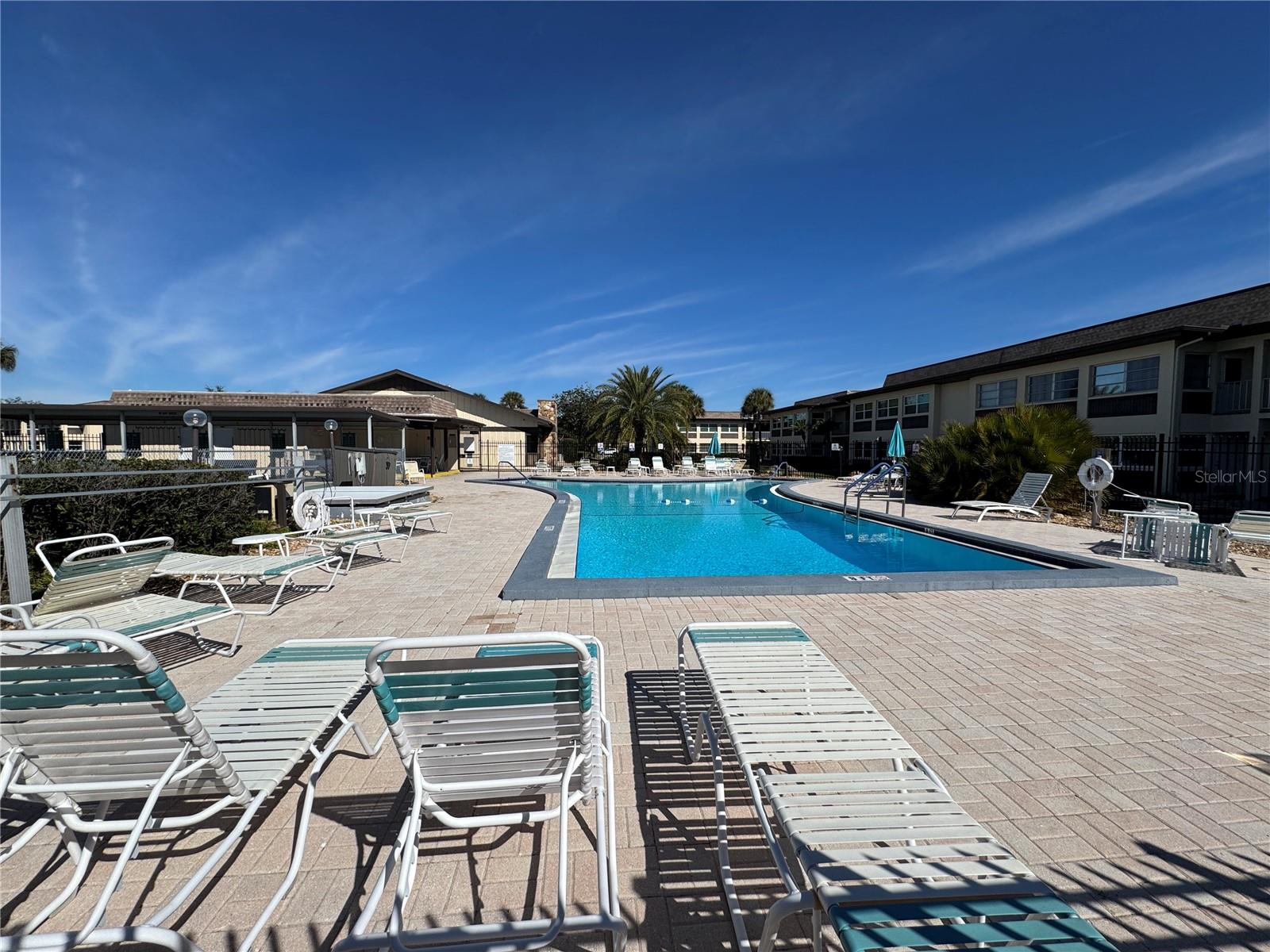 W7882239 Property Photo