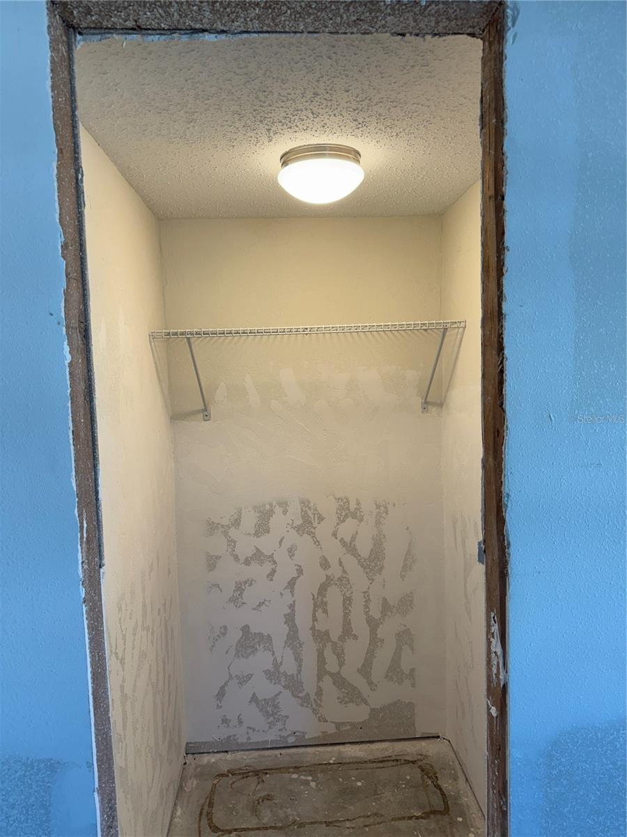 W7882239 Property Photo