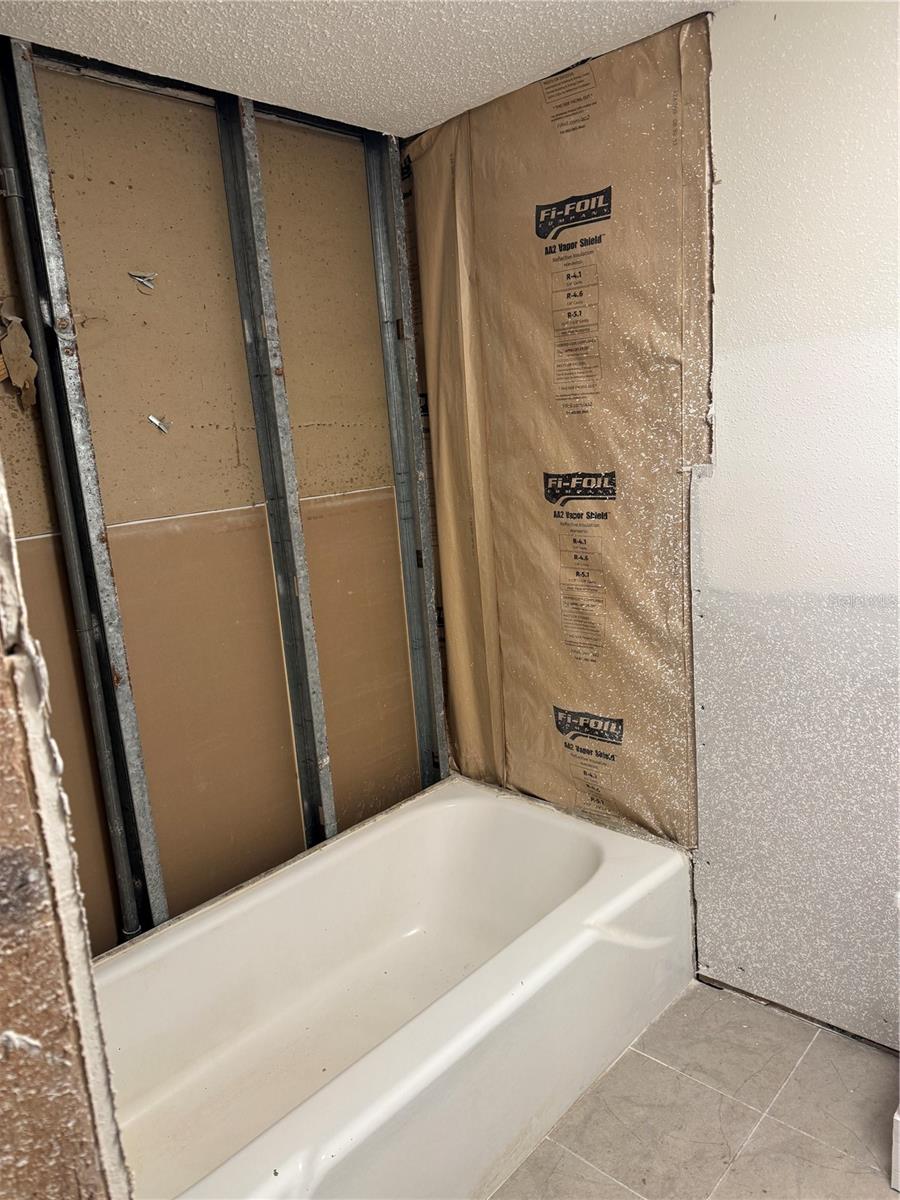 W7882239 Property Photo