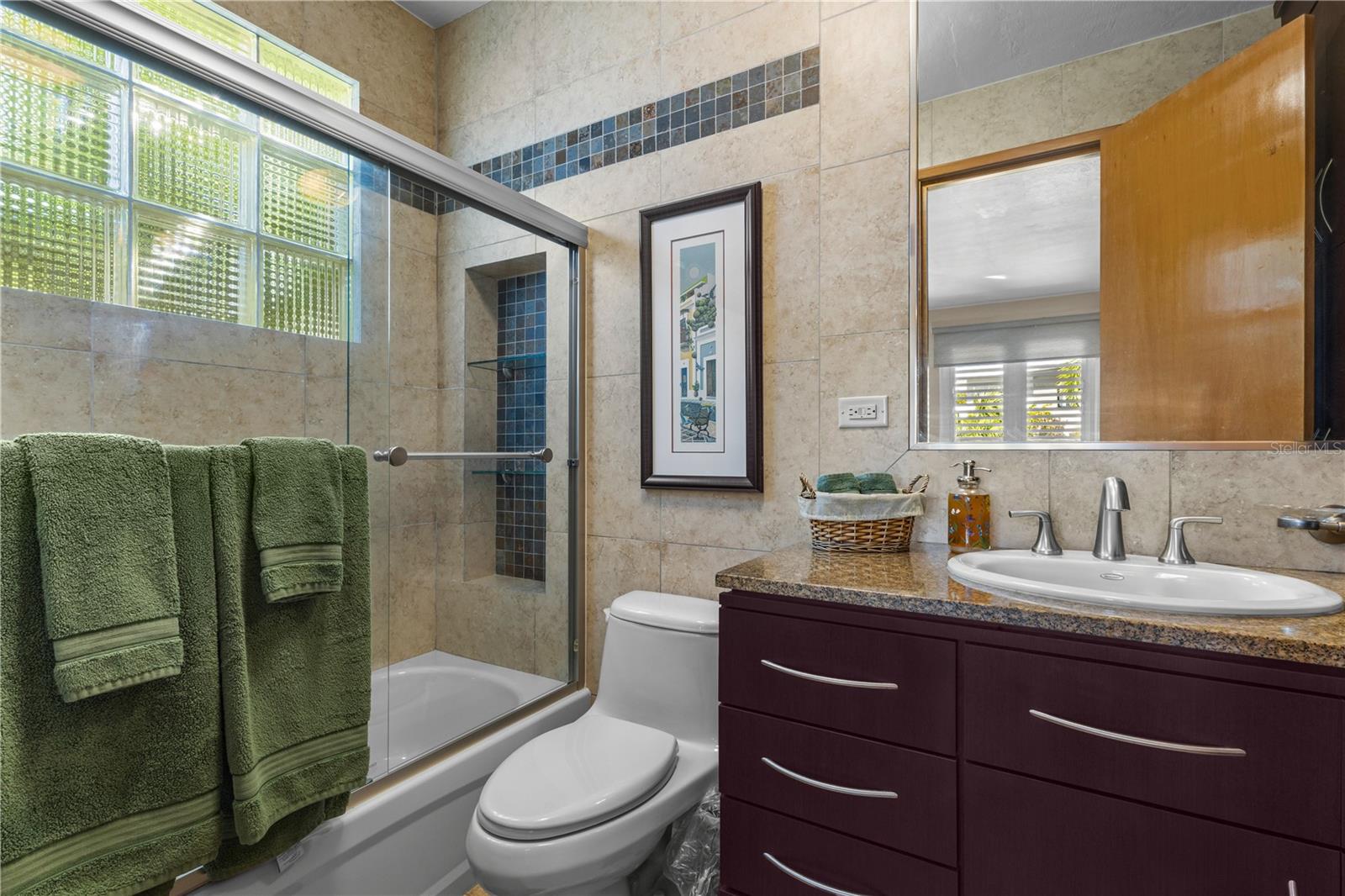 PR9118671 Property Photo