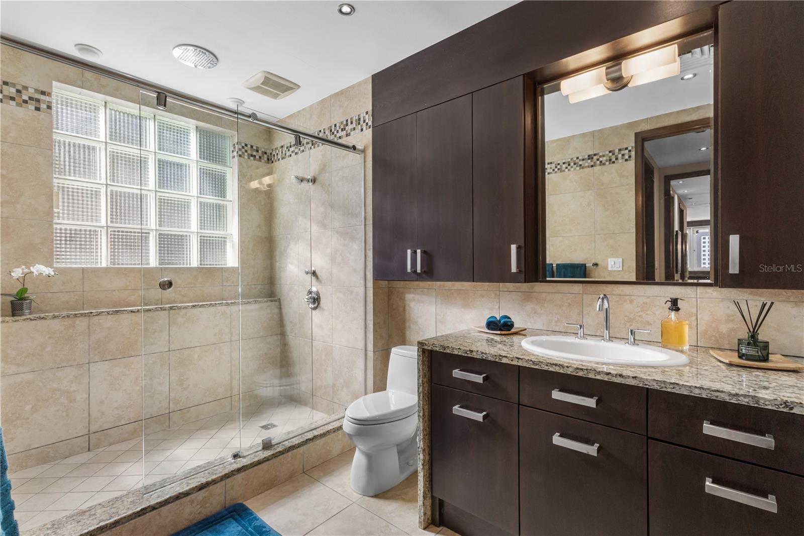 PR9118671 Property Photo