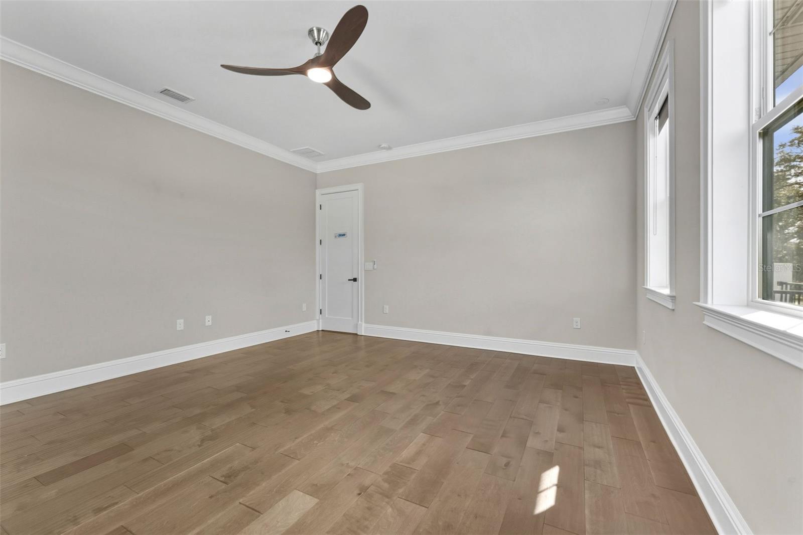 TB8466754 Property Photo