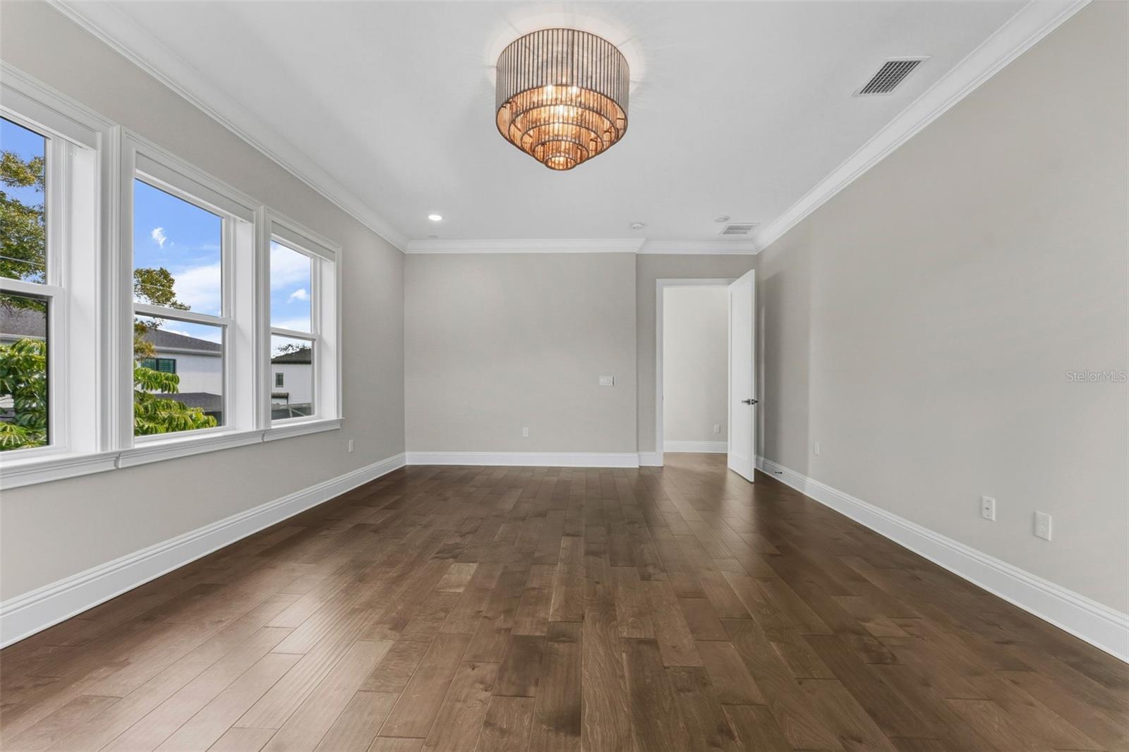 TB8466754 Property Photo