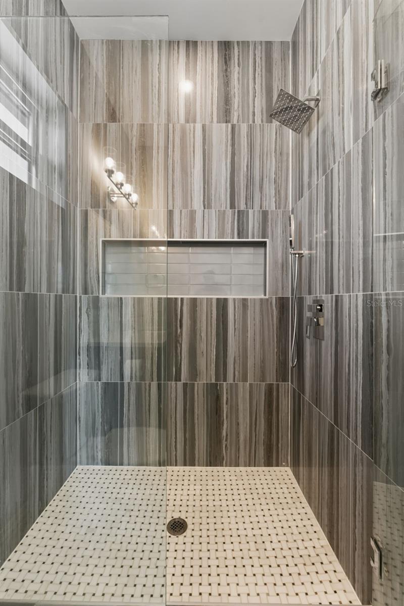 TB8466754 Property Photo