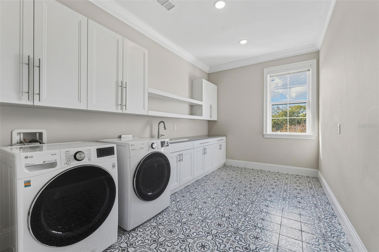 TB8466754 Property Photo