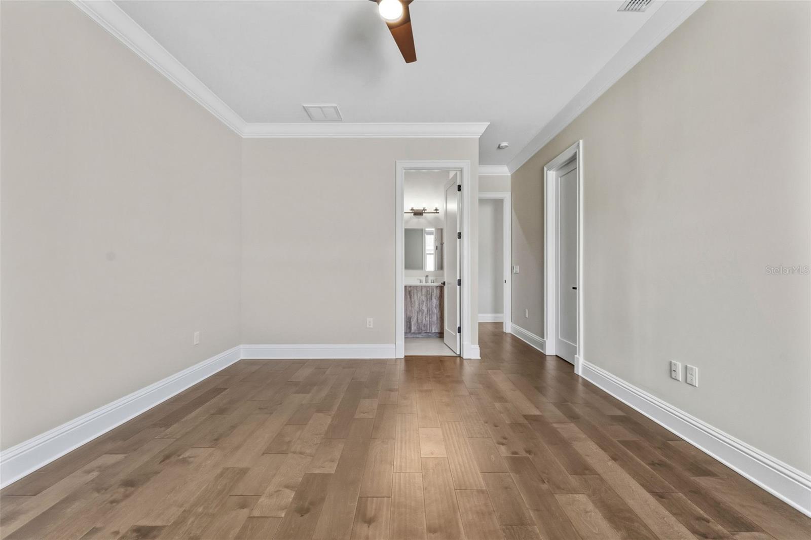 TB8466754 Property Photo