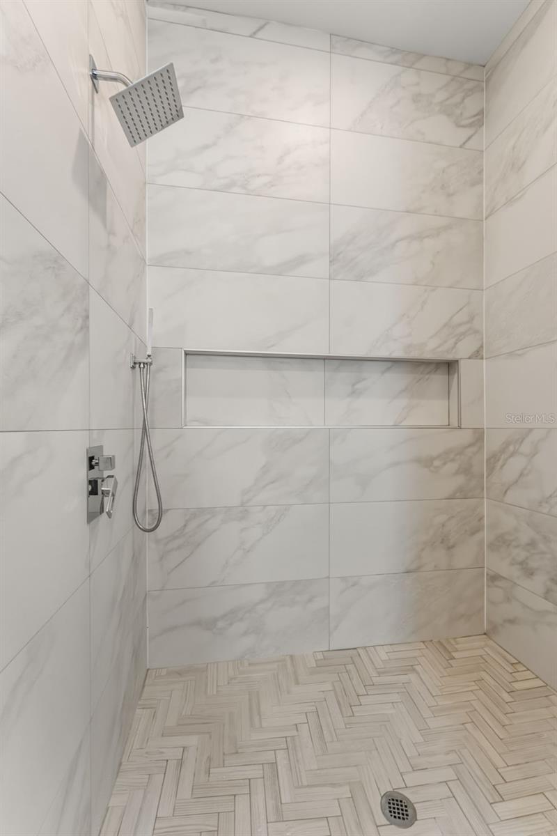 TB8466754 Property Photo