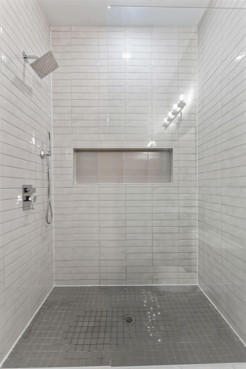 TB8466754 Property Photo