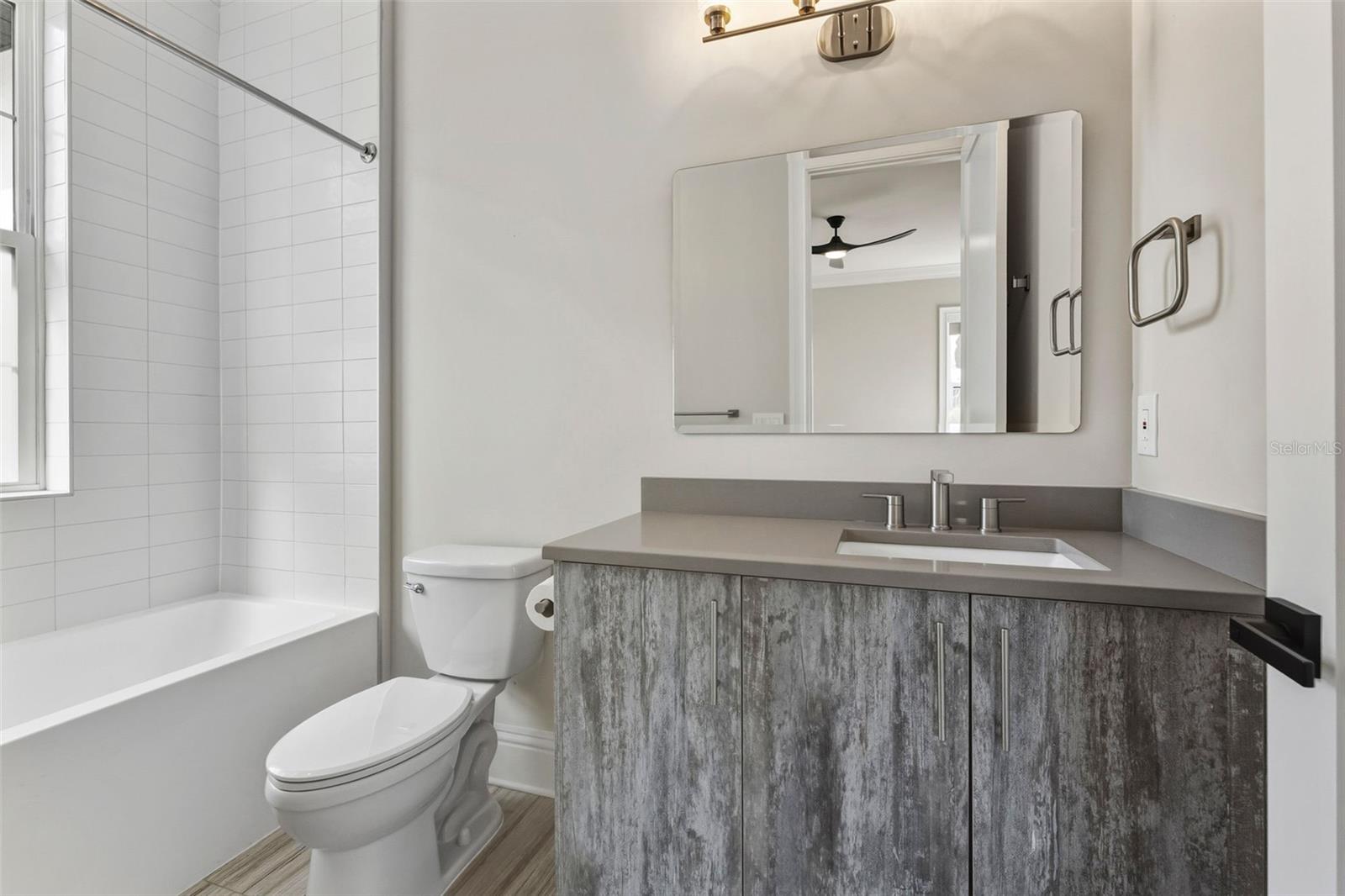 TB8466754 Property Photo