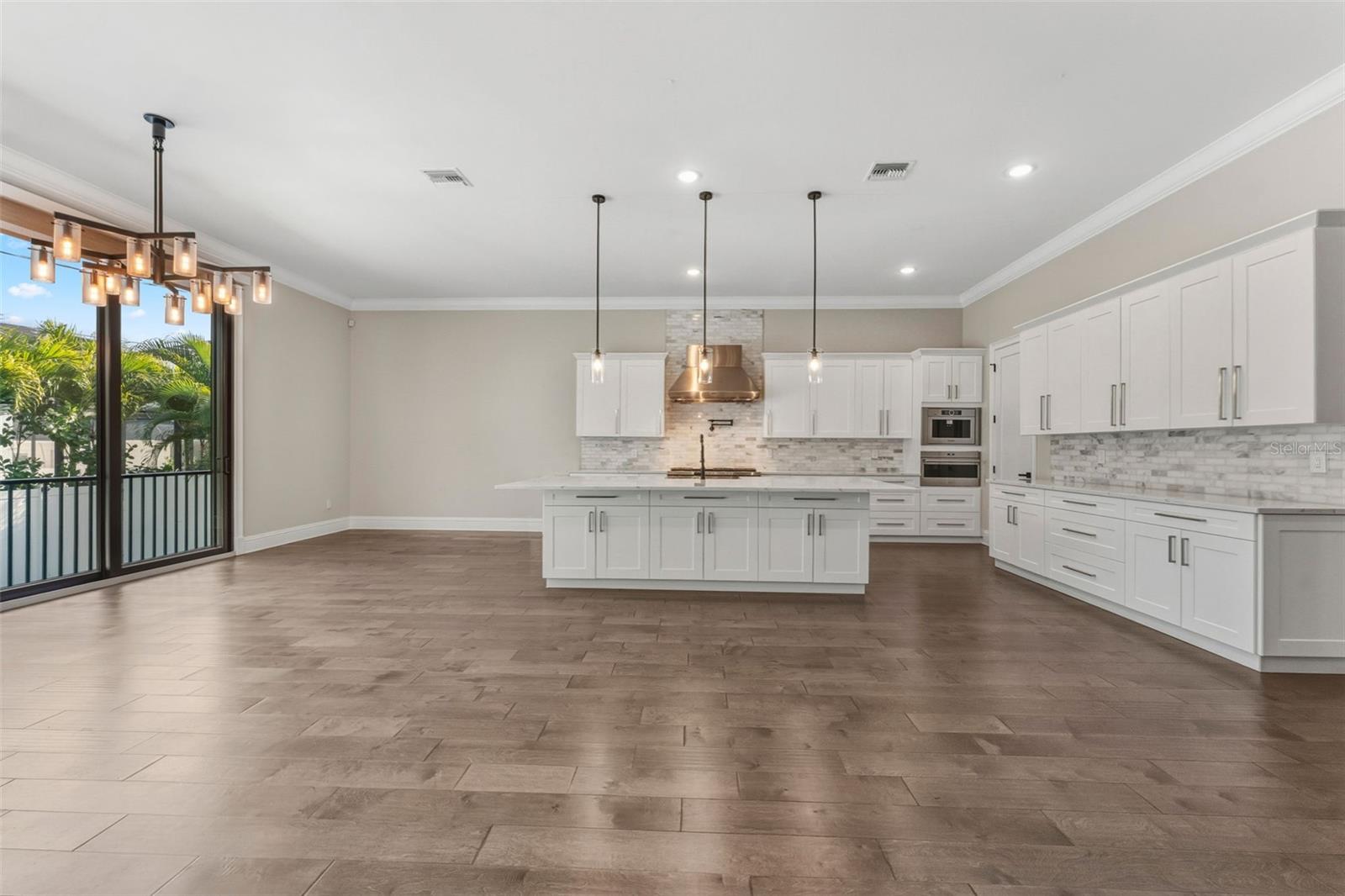 TB8466754 Property Photo