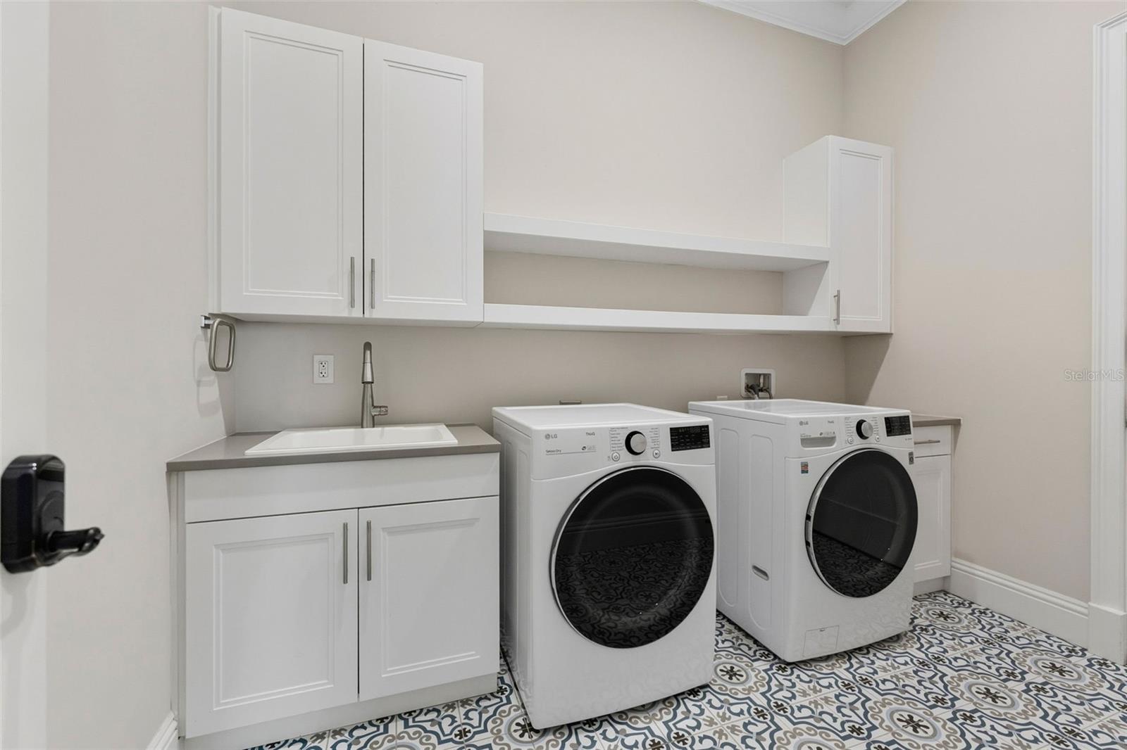 TB8466754 Property Photo