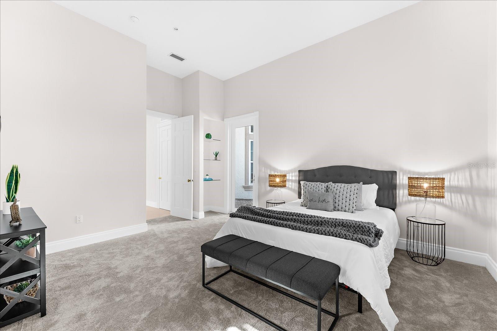 TB8466775 Property Photo