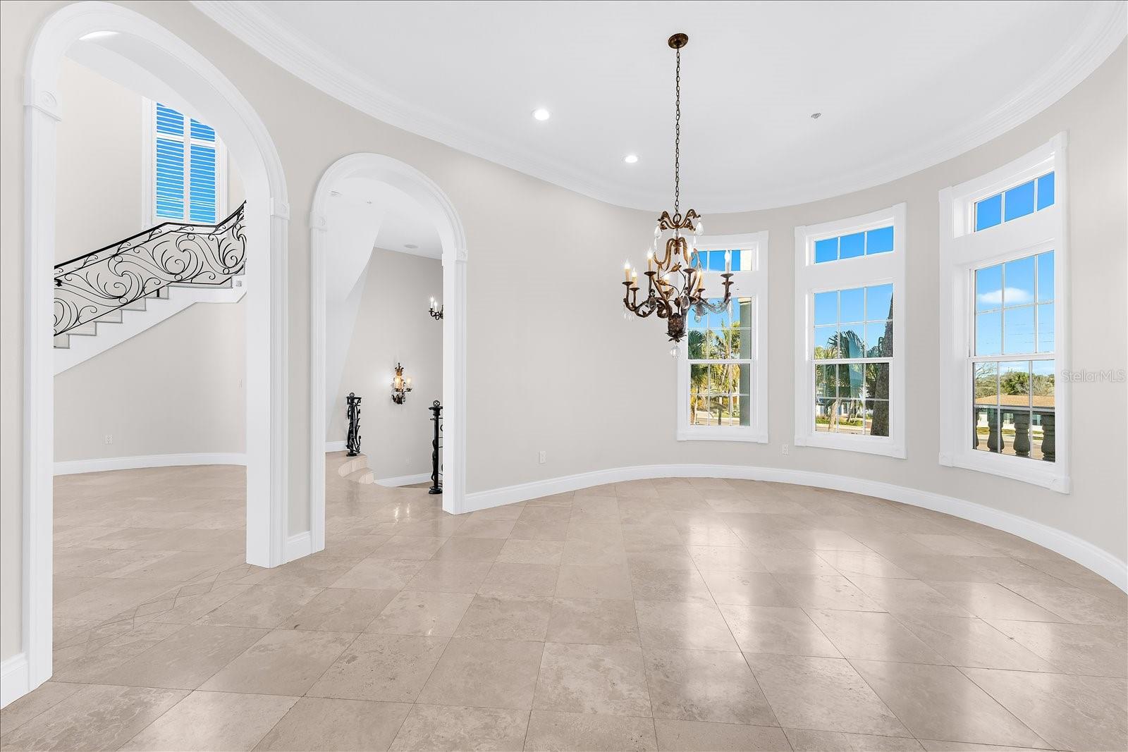 TB8466775 Property Photo